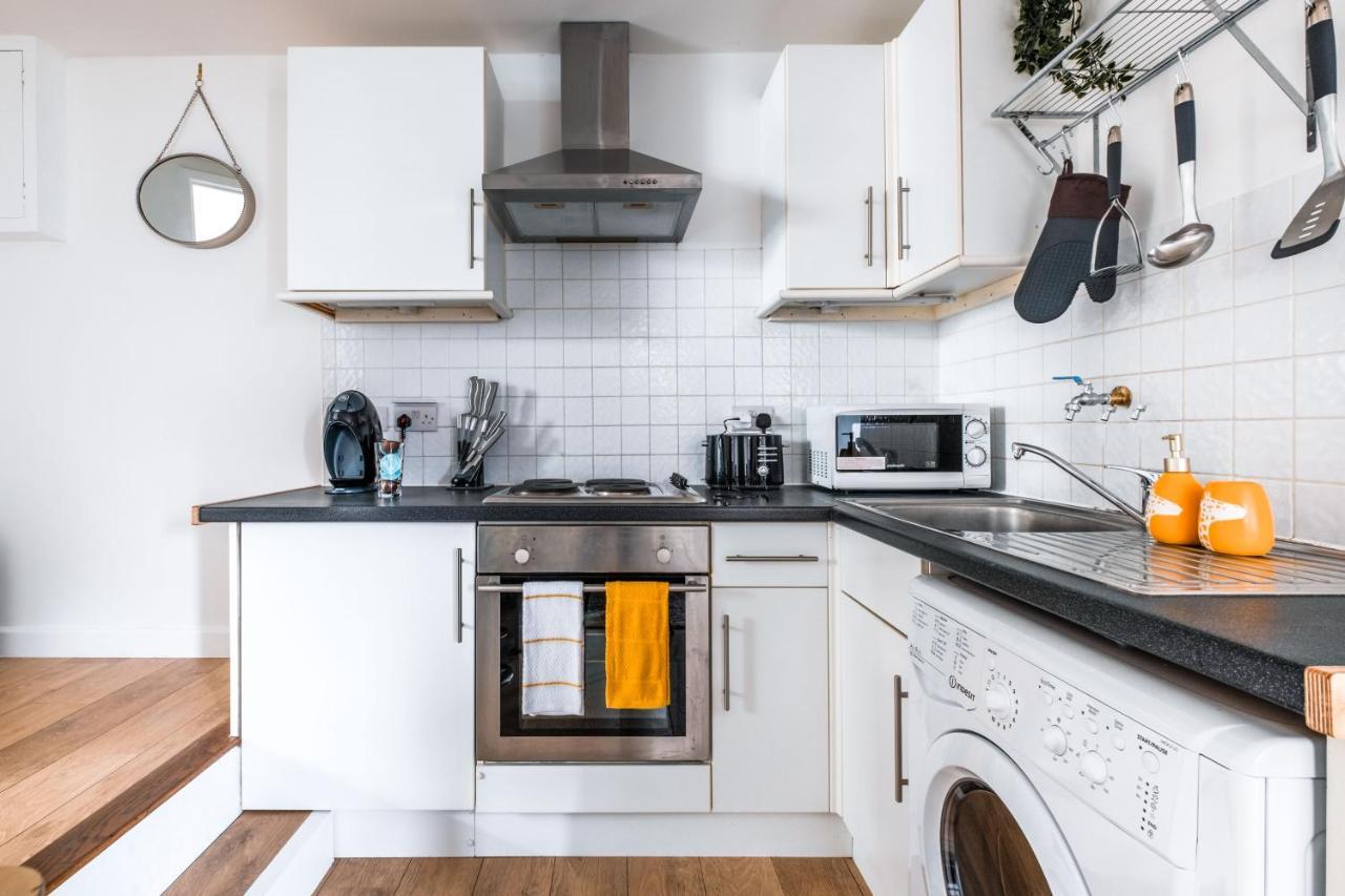 Cosy Flat In Free Parking Area, Next To Bus Stop Brighton Exterior photo